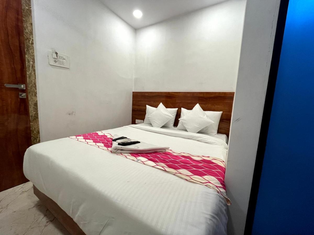 Hotel Delmond Prime- Near Nesco Мумбай Екстериор снимка