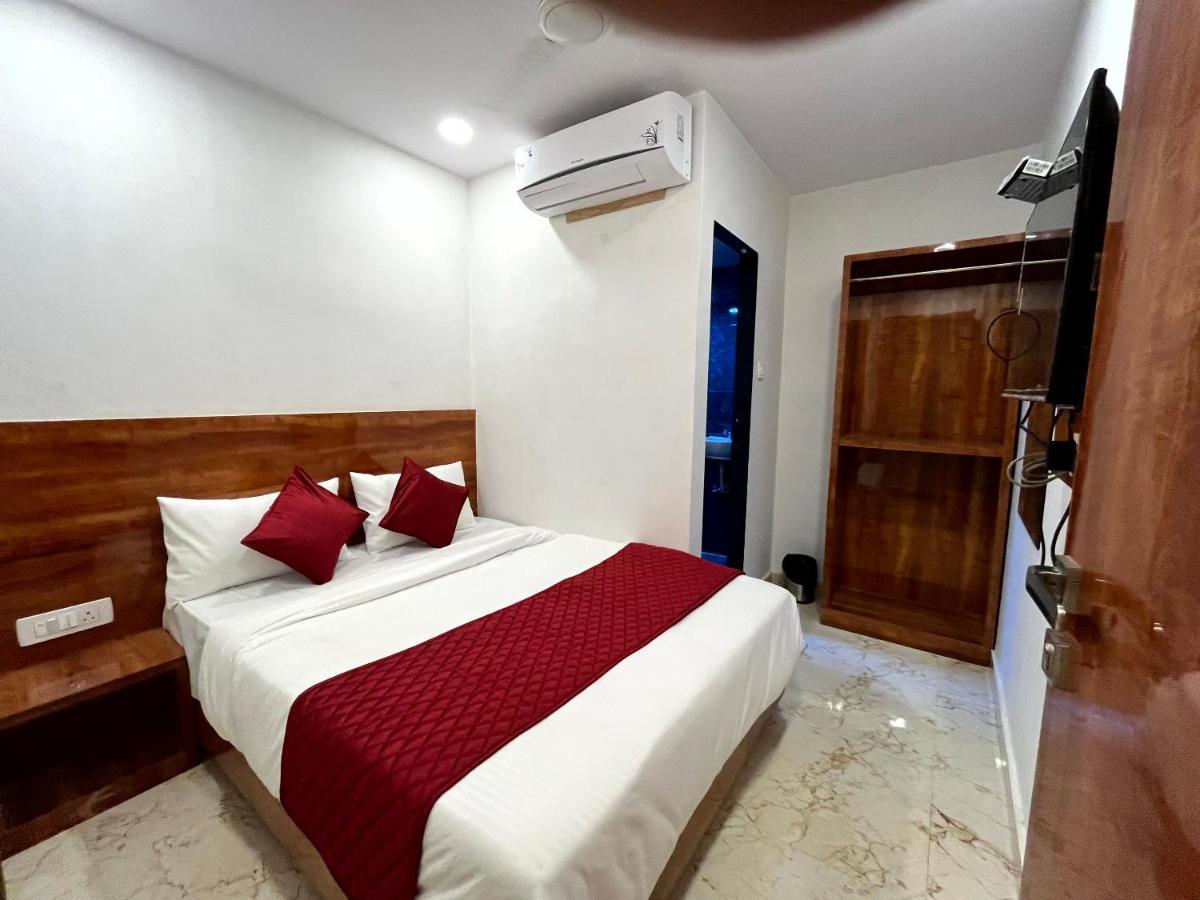 Hotel Delmond Prime- Near Nesco Мумбай Екстериор снимка