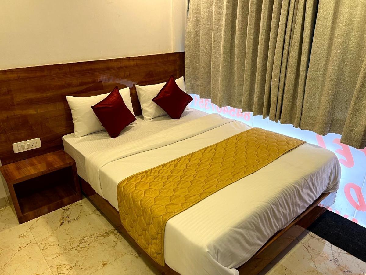 Hotel Delmond Prime- Near Nesco Мумбай Екстериор снимка